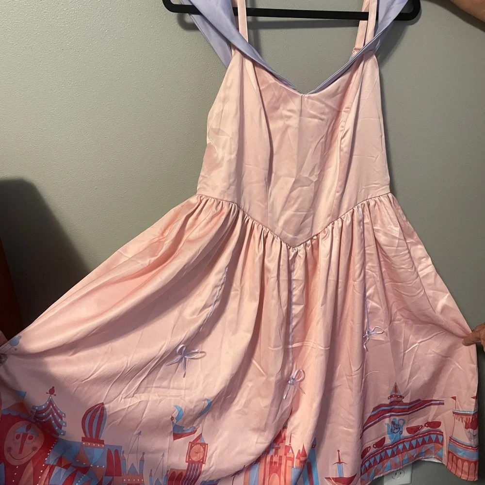 Disney Parks Collection Fantasy Land Inspired - Picture 2 of 6